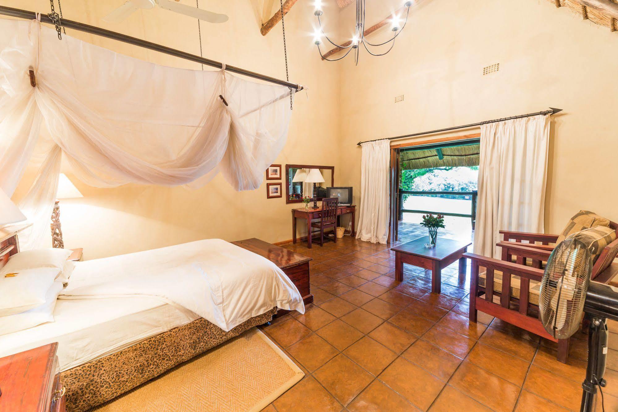Kumbali Country Lodge Lilongwe Exterior photo