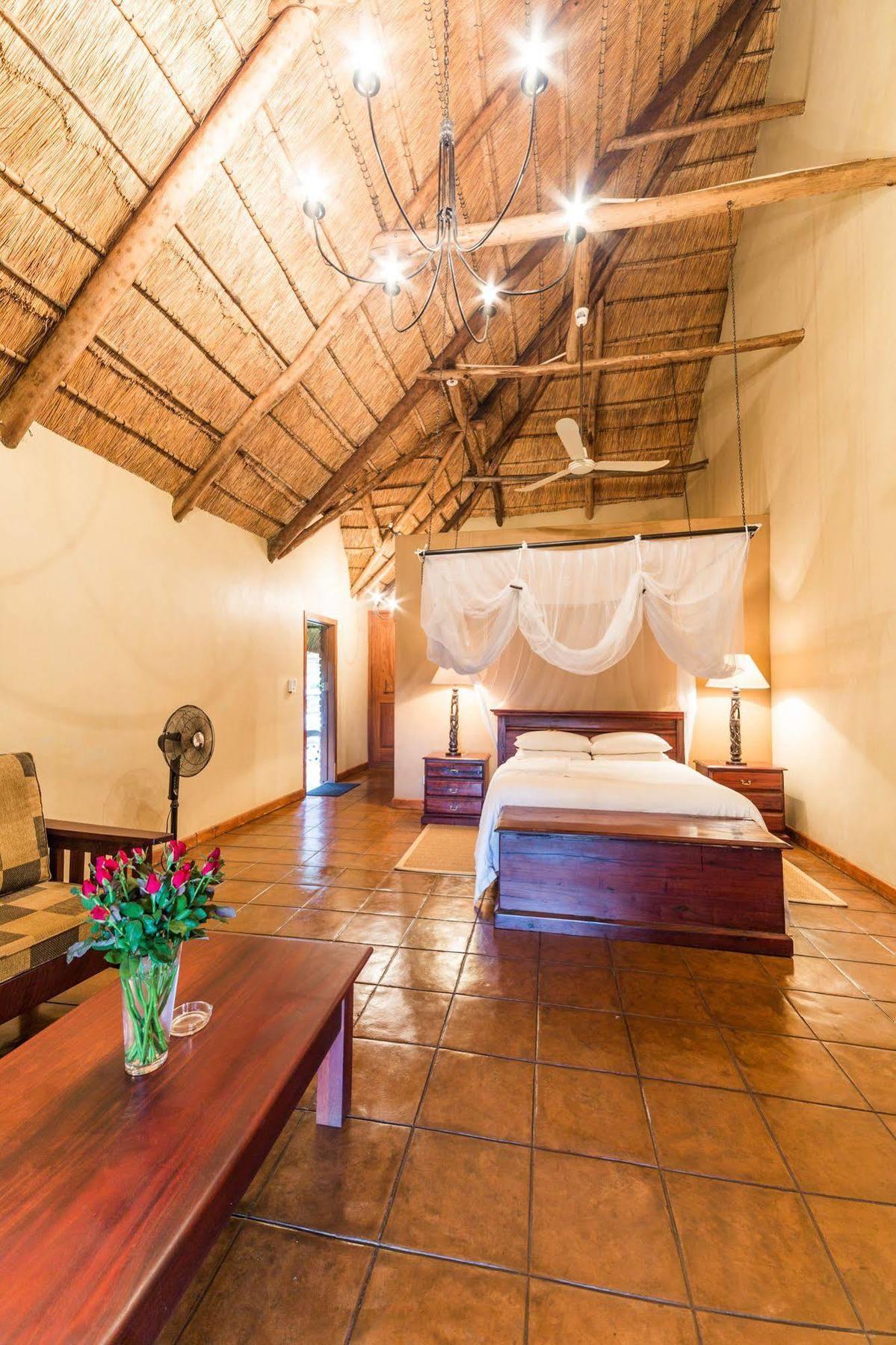 Kumbali Country Lodge Lilongwe Exterior photo